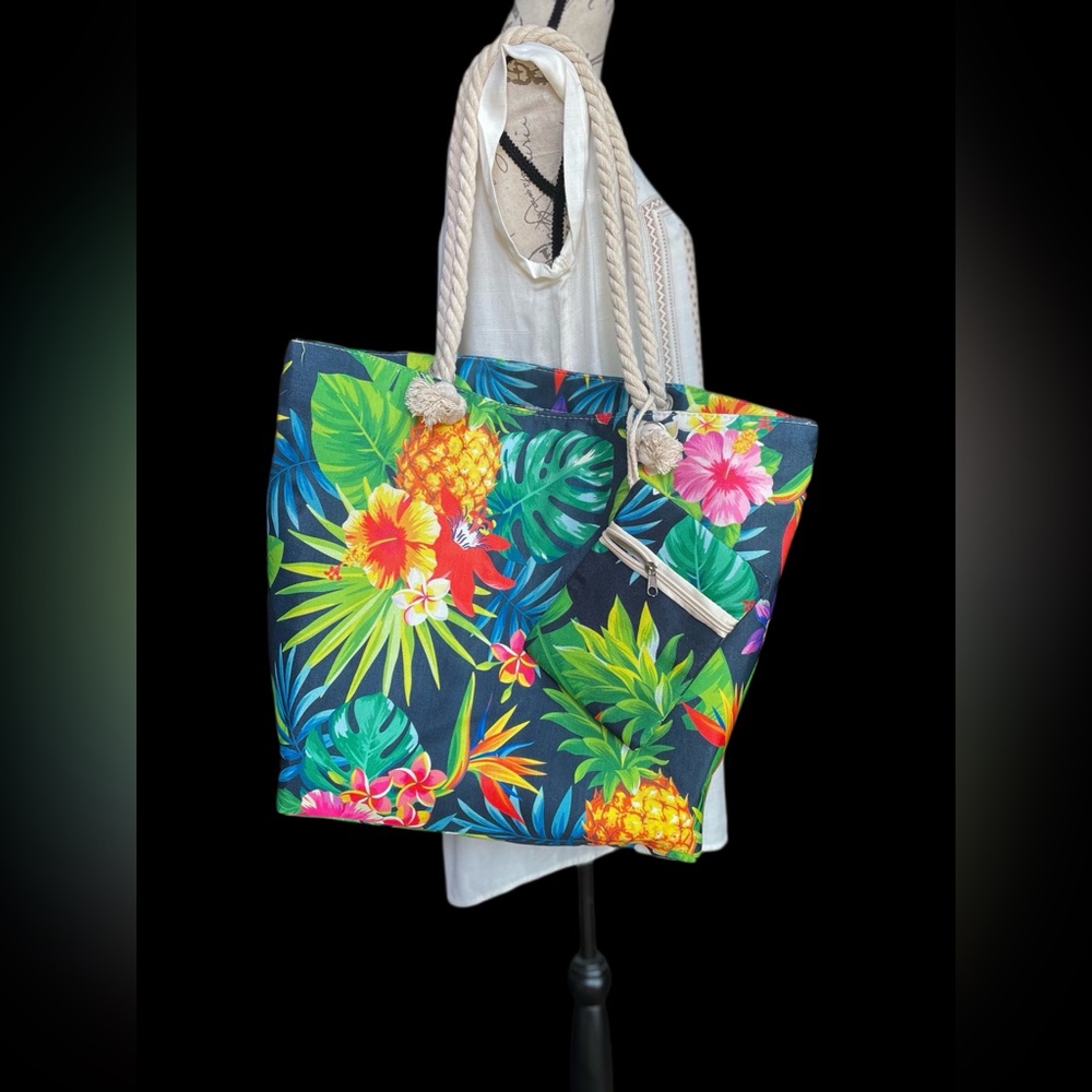 Tropical Island Sense Hawaiian Floral Beach Bag w/Pouch - Picture 2 of 7